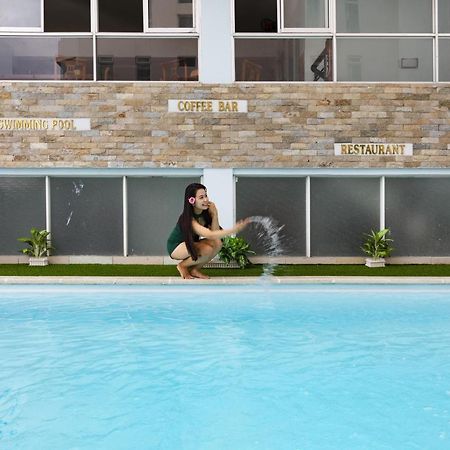 Centersea Hotel Nha Trang Buitenkant foto