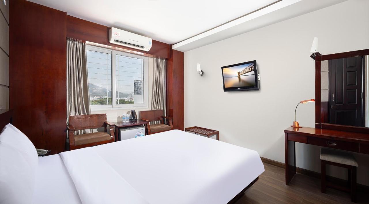 Centersea Hotel Nha Trang Buitenkant foto
